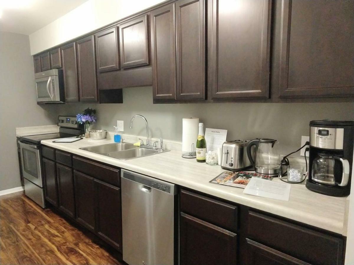 Desirable Condo In Central Ралі Екстер'єр фото
