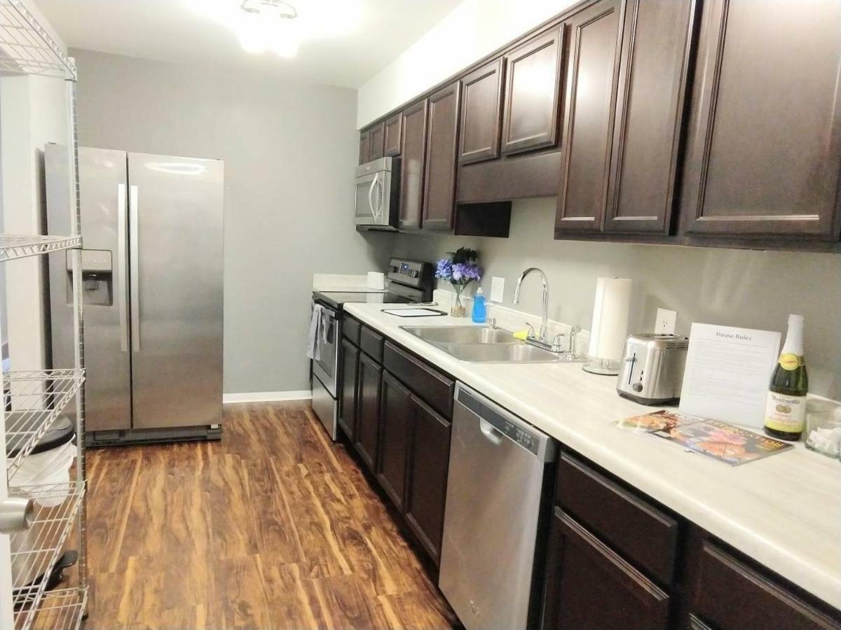 Desirable Condo In Central Ралі Екстер'єр фото